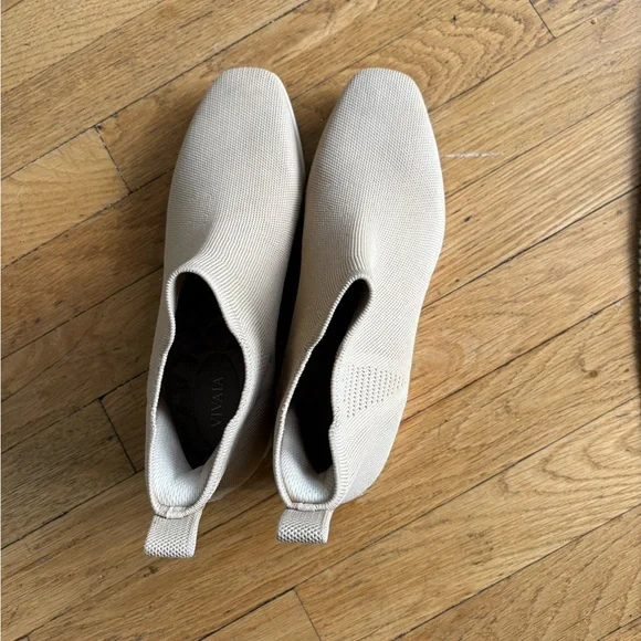 Tan Vivaia Ankle Boots 8-8.5 - Picture 10 of 10